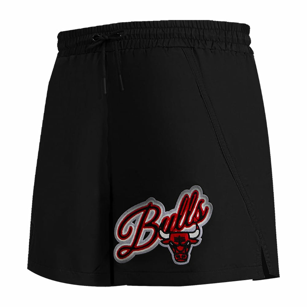 Chicago Bulls Pro Standard Women's Script Woven Shorts Outlet