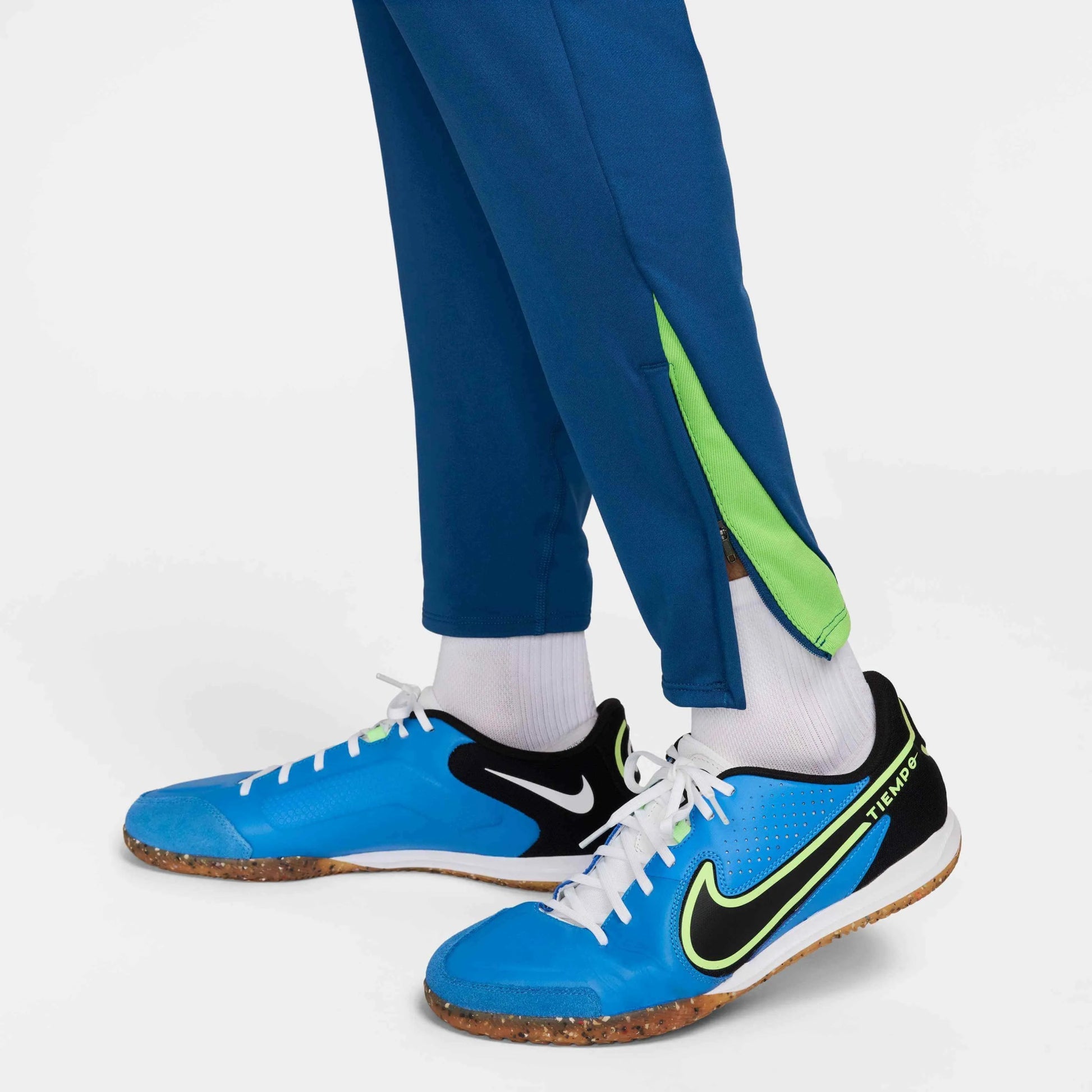 2024-25 Brazil Men's Strike Soccer Pants KPZ - Nike
