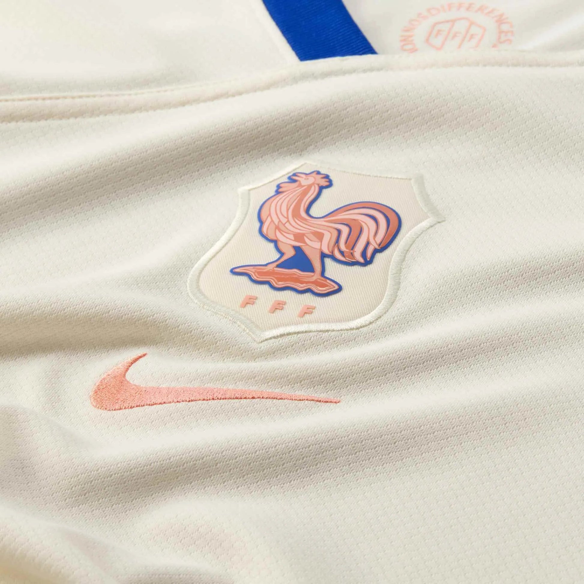 2025 France Women's Stadium Away Soccer Jersey Pale Ivory/Bright Blue/Light Madder Root - Nike