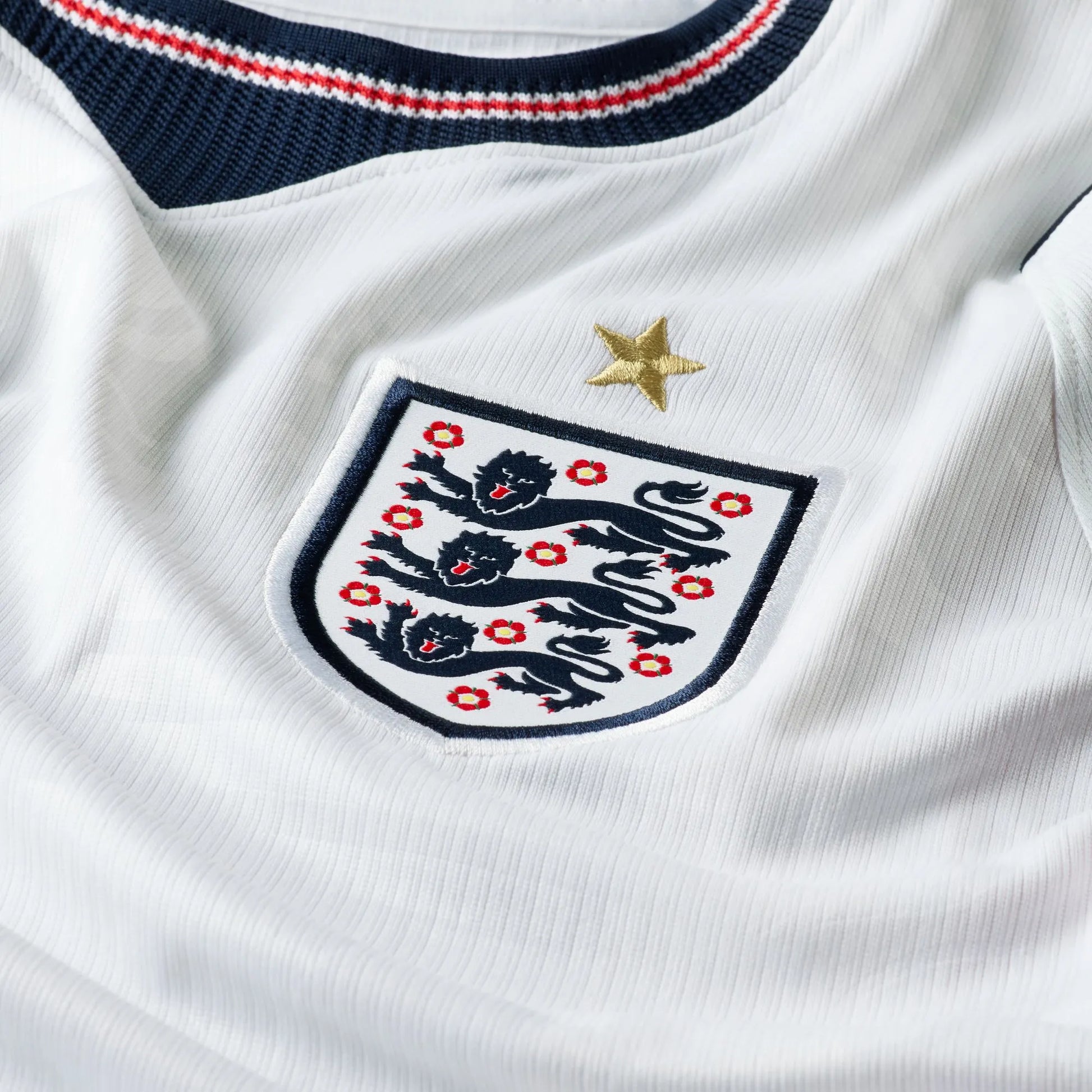 2026-27 England Men's Stadium Home Soccer Jersey White/Speed Red/Obsidian/Obsidian - Nike