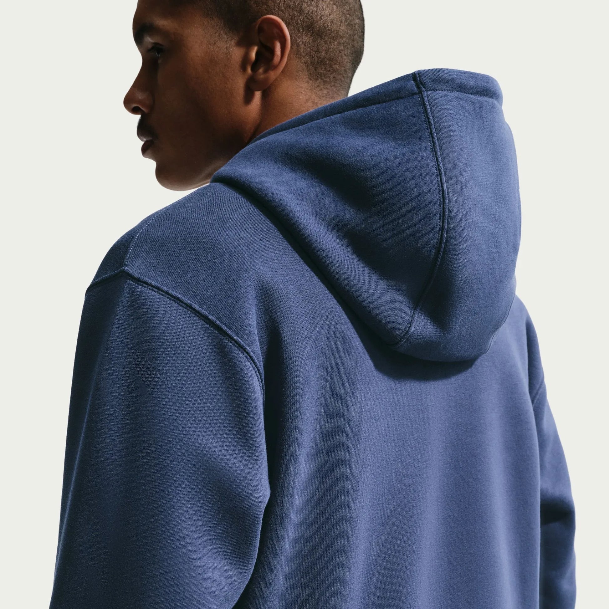 2026-27 England Men's Club Pullover Hoodie Midnight Navy/White - Nike