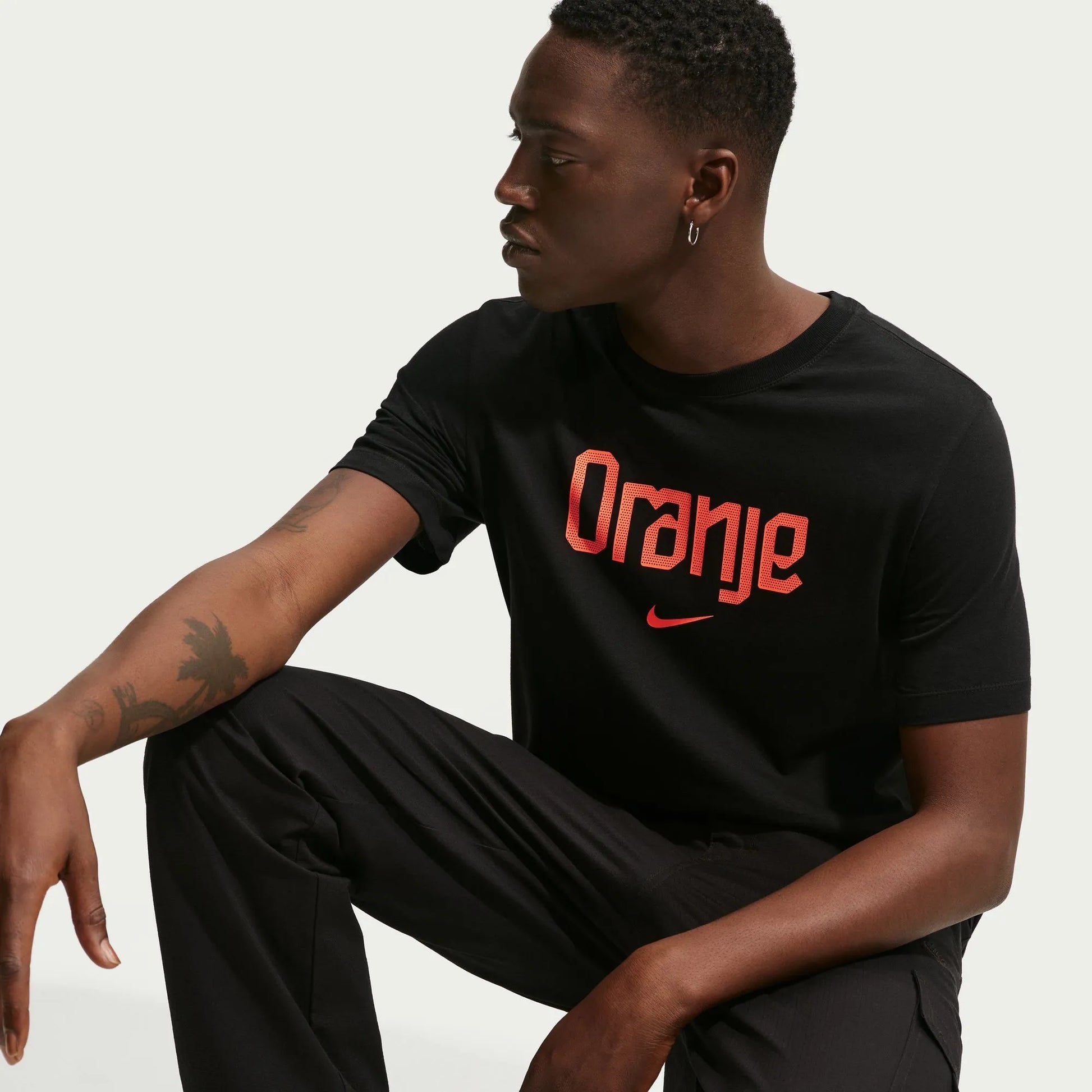 2026-27 Netherlands Men's Wordmark Tee Black - Nike