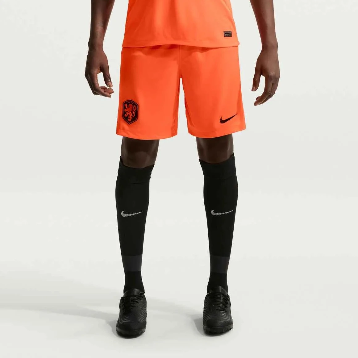2026-27 Netherlands Men's Stadium Away Shorts Hyper Crimson/Black - Nike
