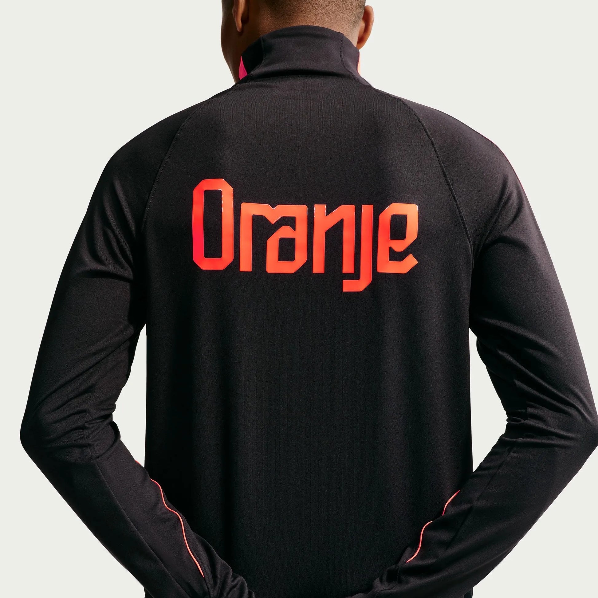 2026-27 Netherlands Men's Strike Drill Top Black/Hyper Crimson/Hyper Crimson - Nike