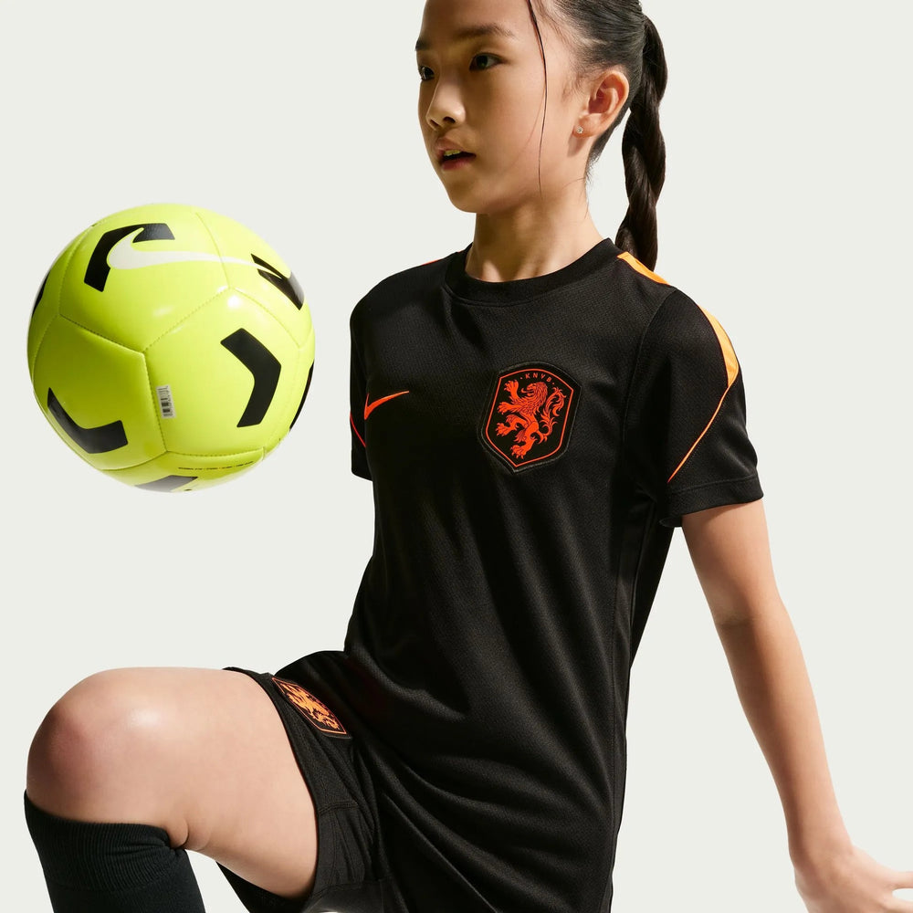 2026-27 Netherlands Youth Strike Top Black/Hyper Crimson/Hyper Crimson - Nike